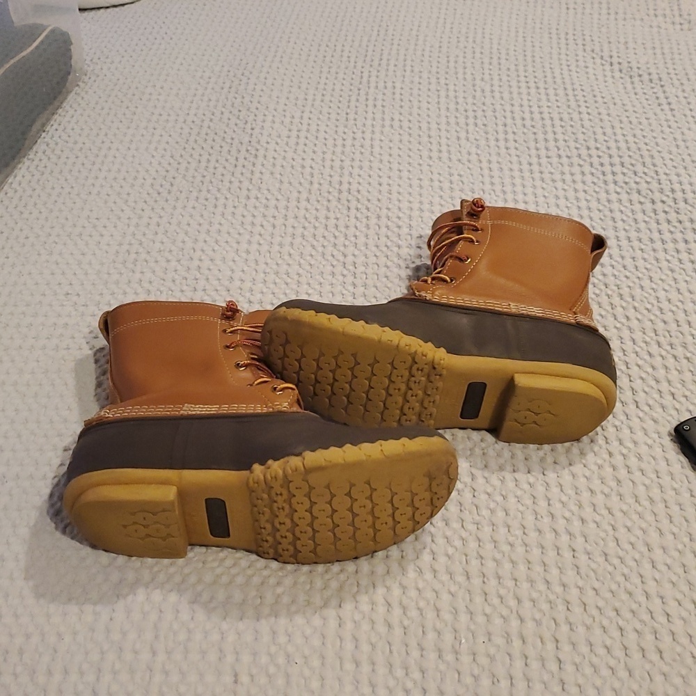 L.L. Bean Tan & Brown Rain/Snow Boots/Sturdy Sole & Comfortable (30) - Picture 4 of 10